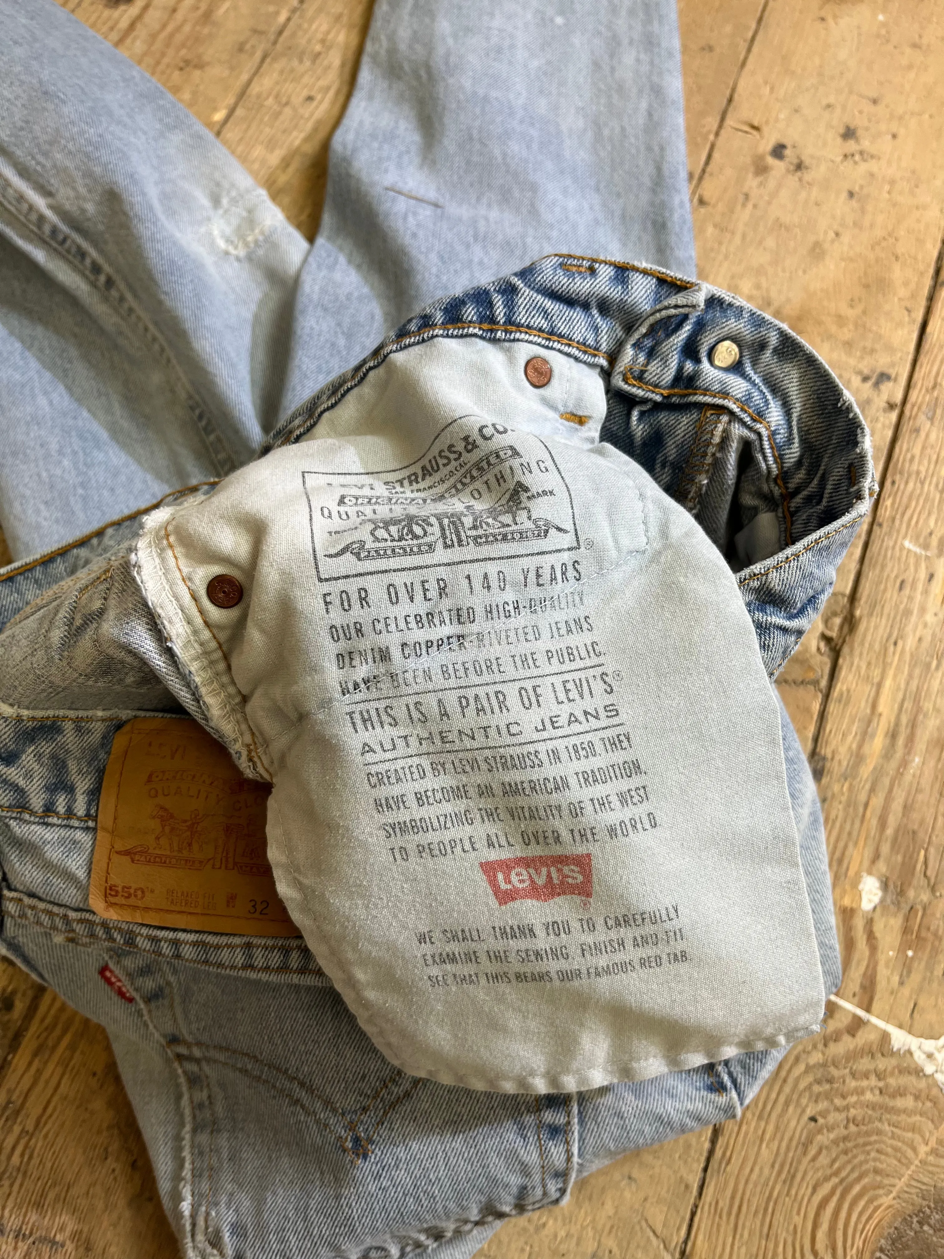 Rare 1980s-1990s 550 Light-Wash Denim Jeans by LEVI'S